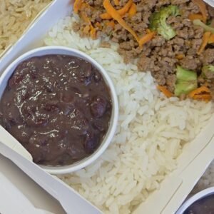 Carne moída de alcatra com legumes, Arroz Branco e feijão preto - 300g