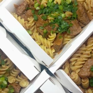 Macarrão com Alcatra ao Molho Rústico