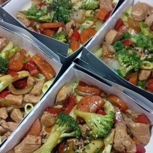 Frango Xadrez com macarrão sem glúten - 350g