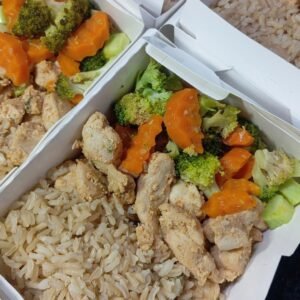 Frango em cubos, Arroz Integral e Legumes