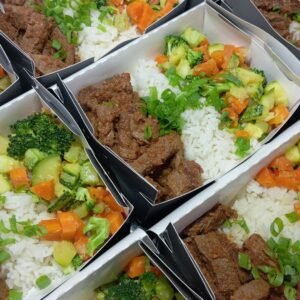 Carne de alcatra, arroz com mix de legumes - 300g